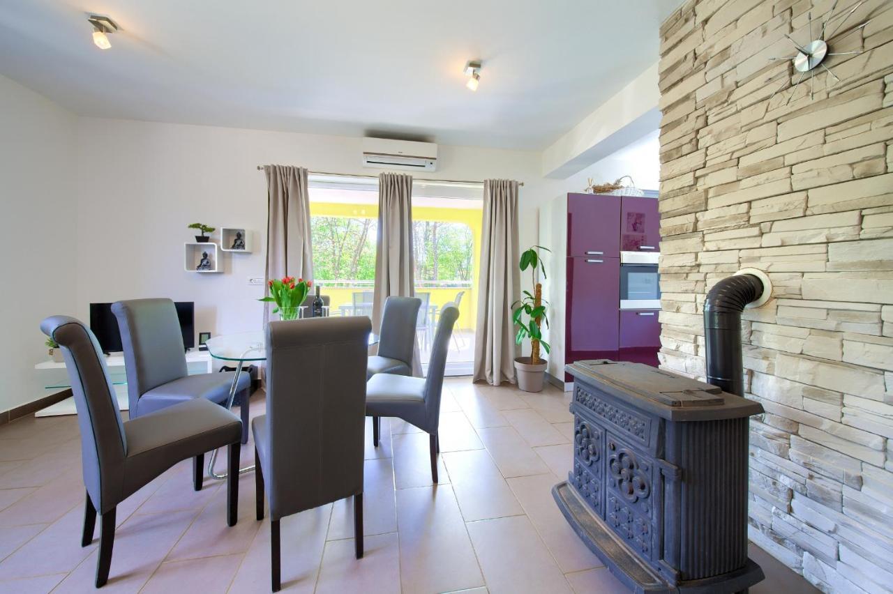 Plese Apartment